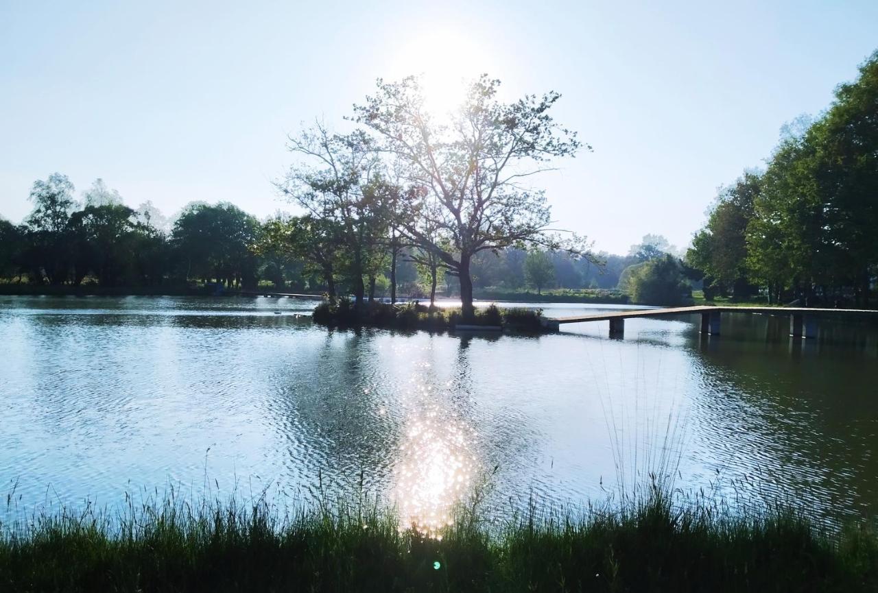 Missillac Le Sanctuaire Bed & Breakfast エクステリア 写真